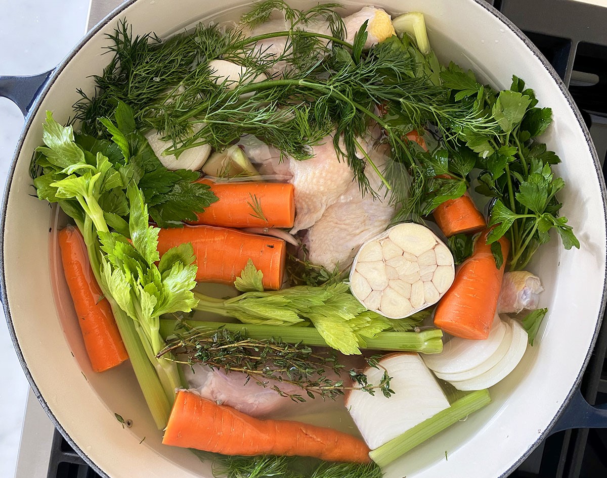 homemade-chicken-stock-recipe-how-to-make-it